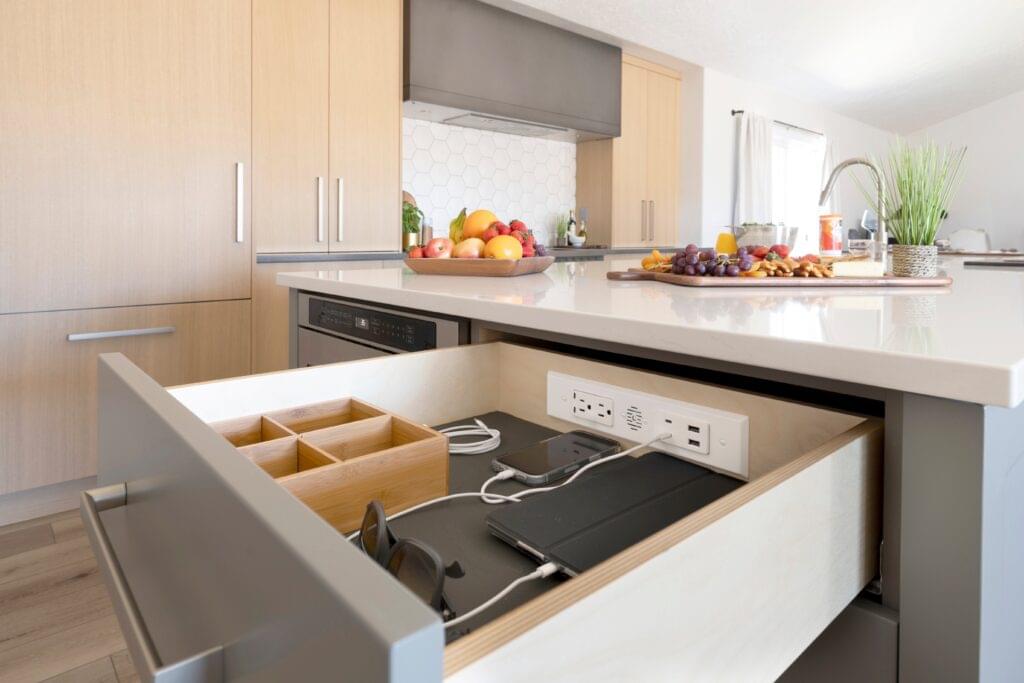 Modern Home Design Ideas for an Elegant Living Experience imgi 170 ericp kitchen blade duo 1514 278 d12120c8 c545 496a 8441 6bbe08d9973f